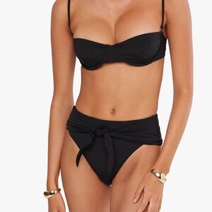 NWT WeWoreWhat Baloncette Bikini Top - Size M